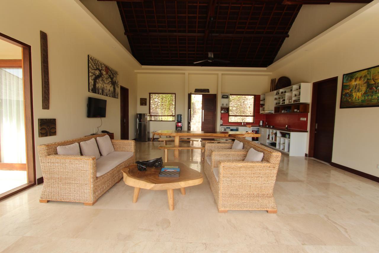 Villa Marley Senggigi Exteriör bild